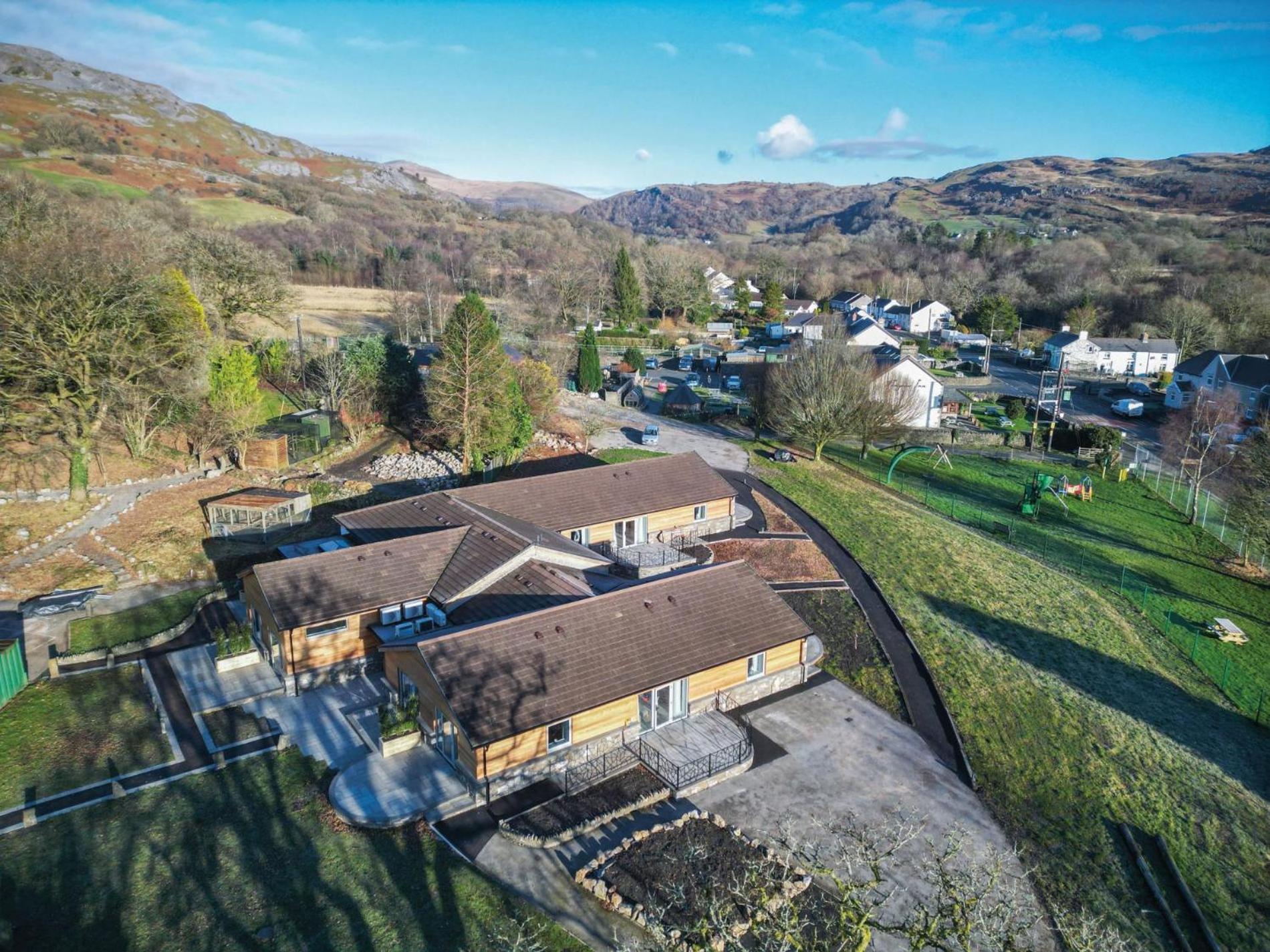 1 - Sleeping Giant - Pen Y Cae Apartment *