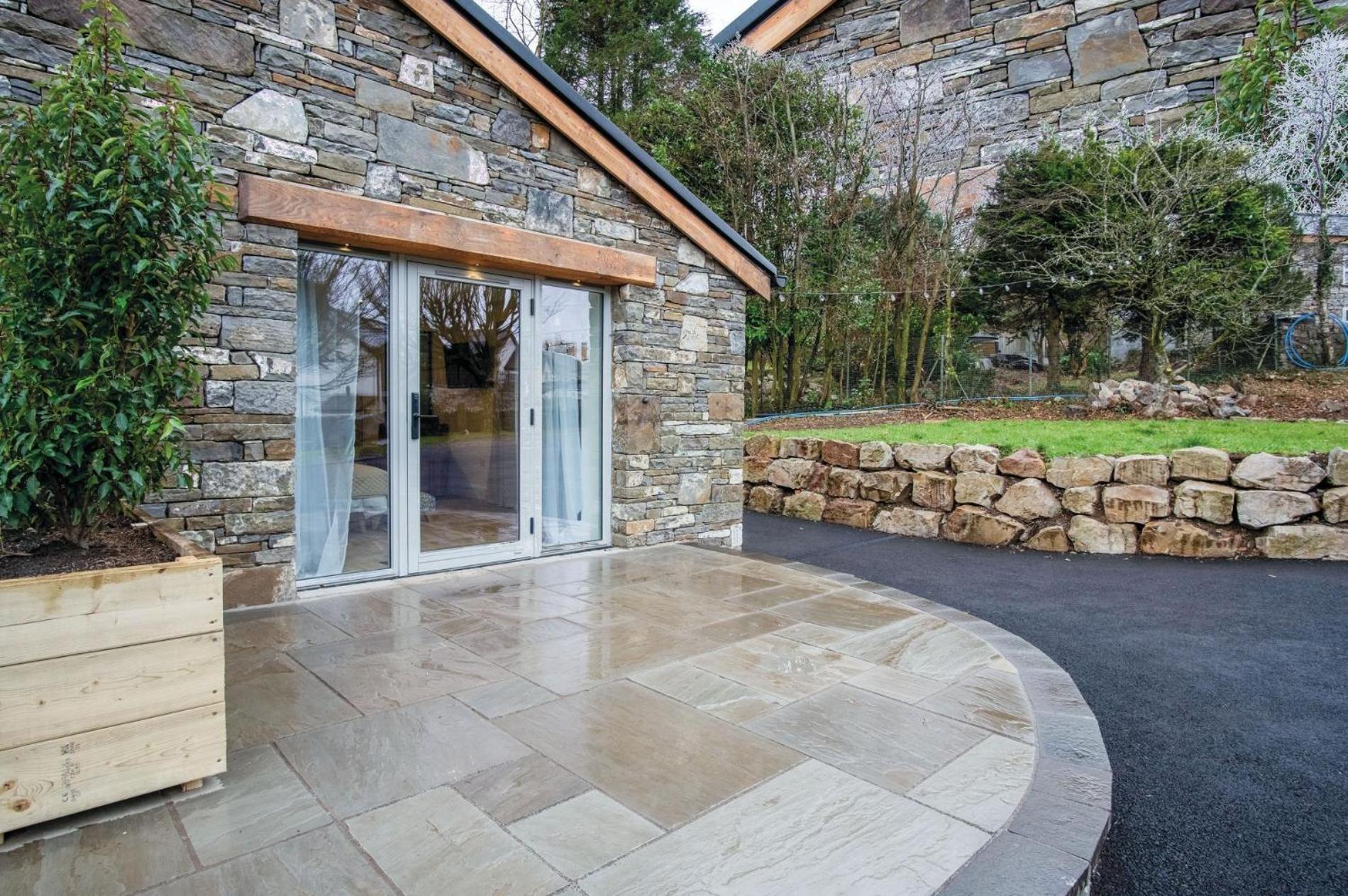 1 - Sleeping Giant - Pen Y Cae Apartment *
